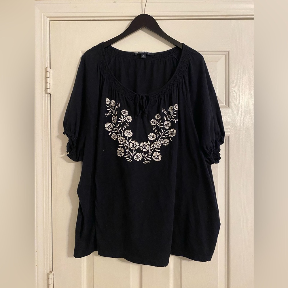 Tommy Hilfiger. Women’s Pullover Embroidered Scoop Neck Peasant Top - Blue. 3X.
